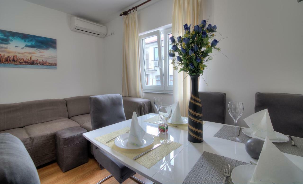 Apartment Marijanka Senj  Bagian luar foto