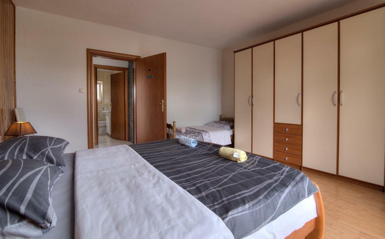 Apartment Marijanka Senj  Bagian luar foto