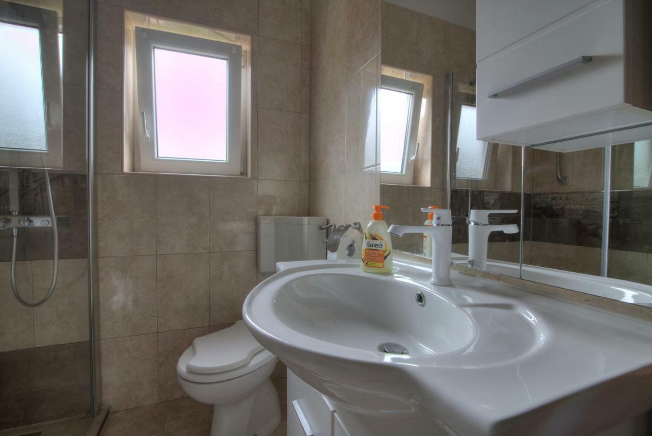 Apartment Marijanka Senj  Bagian luar foto